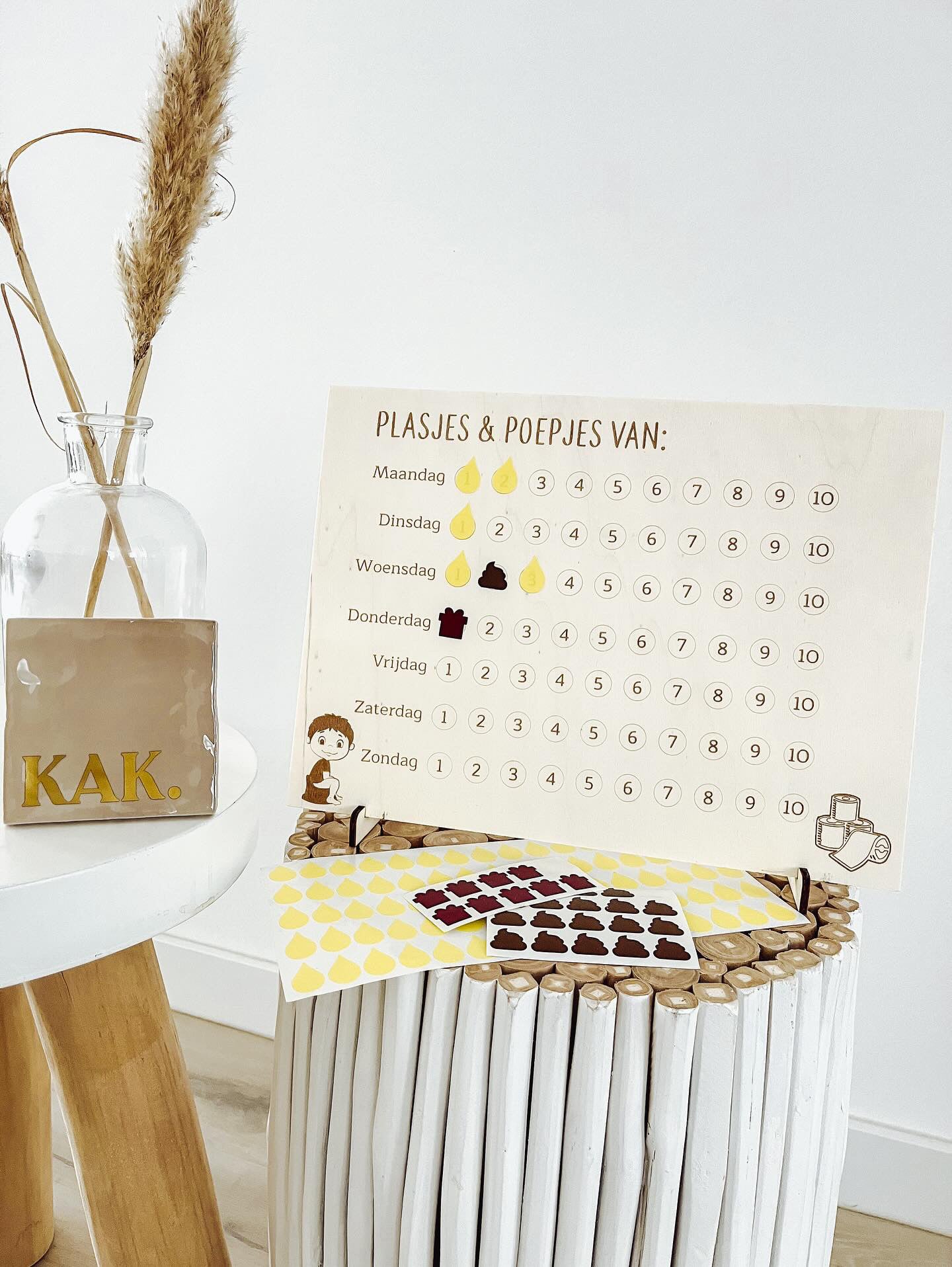 Houten plasjes & poepjes kalender - yourlittlefamily-nl - 