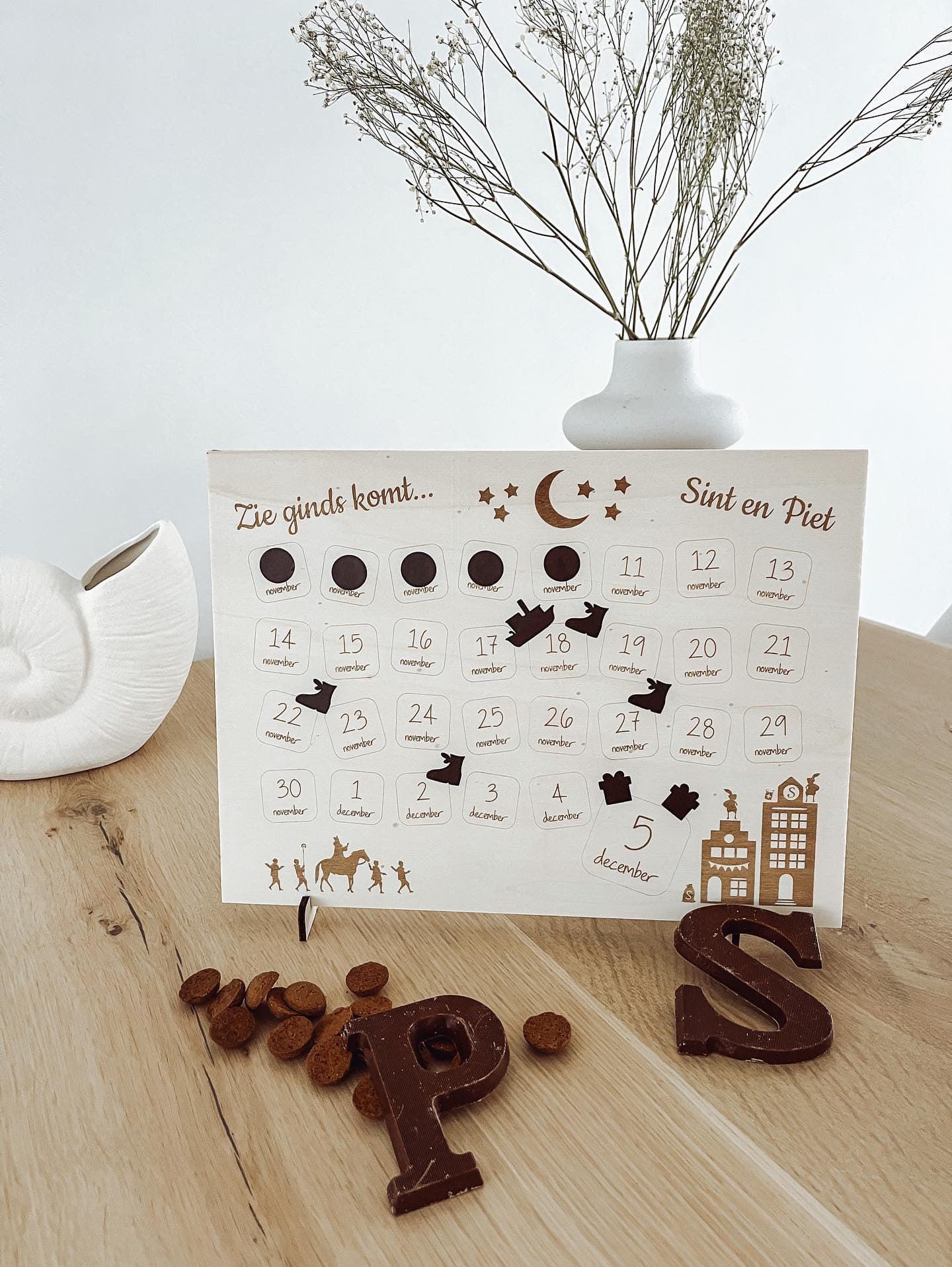 Sinterklaas houten aftelkalender + stickervel - yourlittlefamily-nl - 