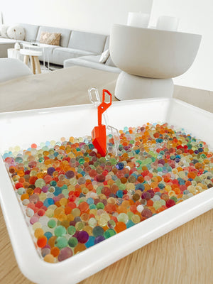 Speelbak + waterparels + grijper - yourlittlefamily-nl - 